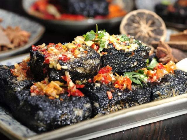 5大公認(rèn)的垃圾食品，比泡面嚴(yán)重得多！“?？印蹦贻p人
